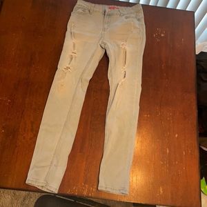 Light Washed Ripped Skinny Jeans